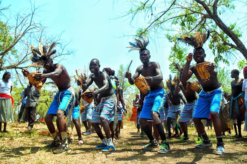 DANCERS OF PADER