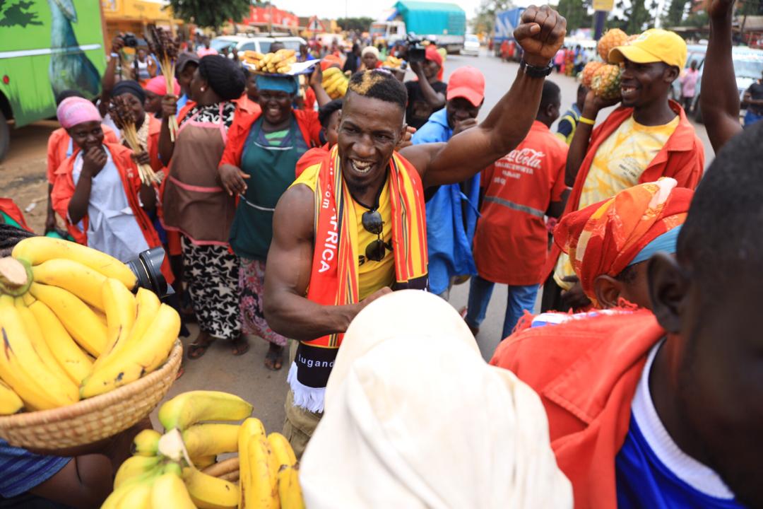GOLOLA EXCITES