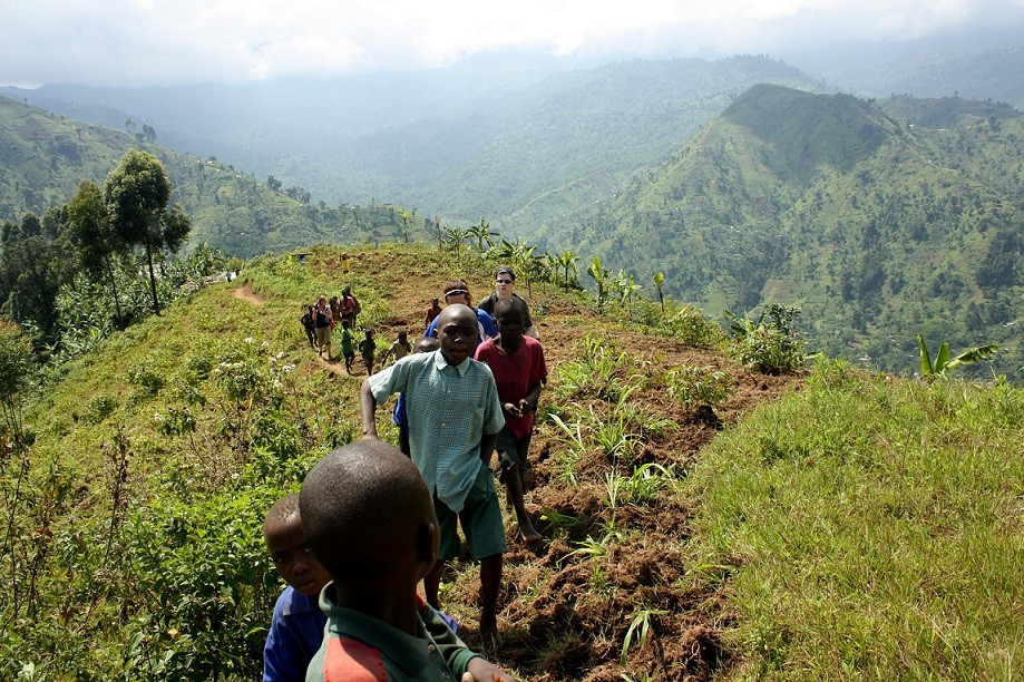 Walking_distances_through_the_mountain_terrain_is_cited_as_one_of_the_reasons_pupils_in_Bududa_underperfrom